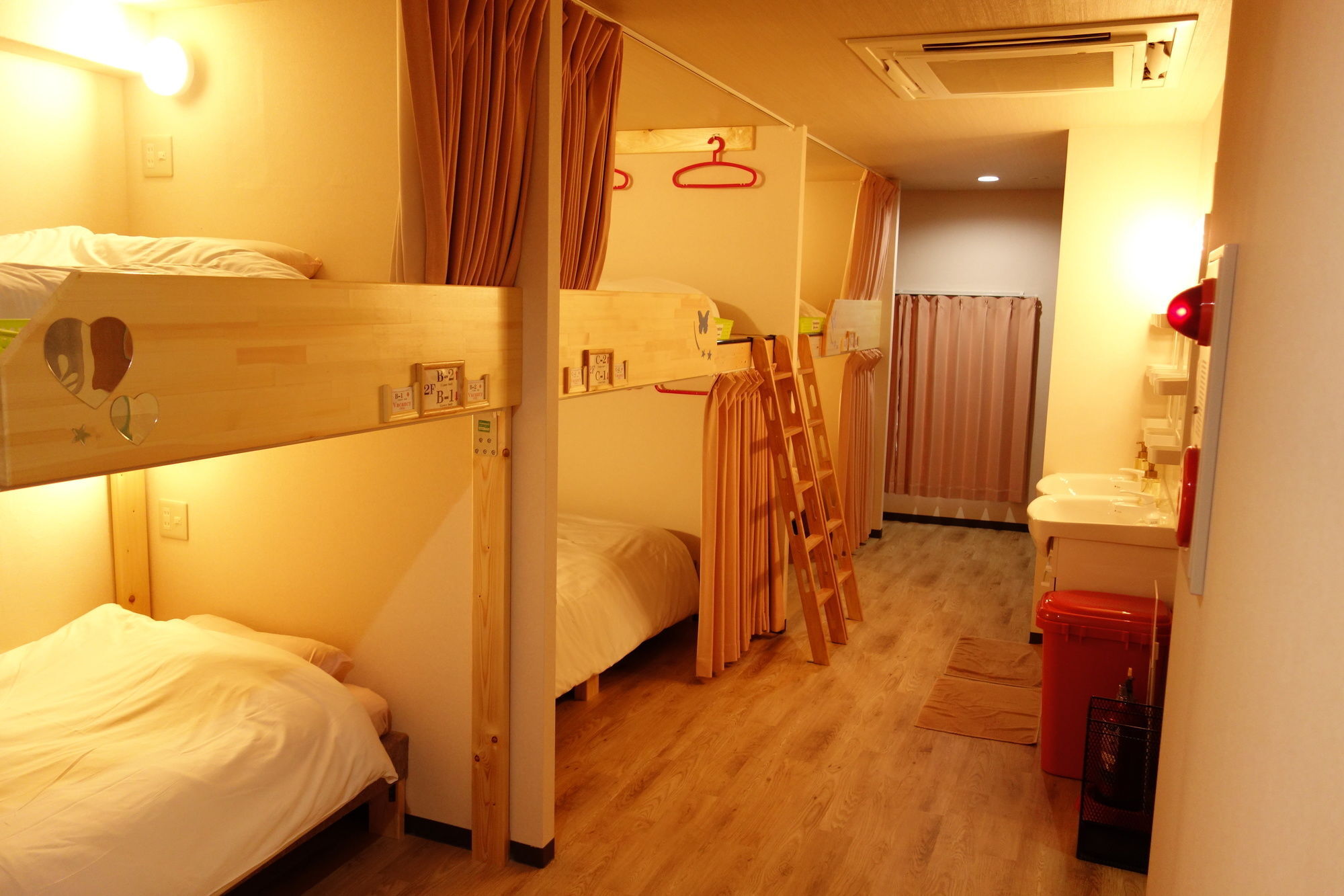 Hotel Kens House Ōsaka Exterior foto